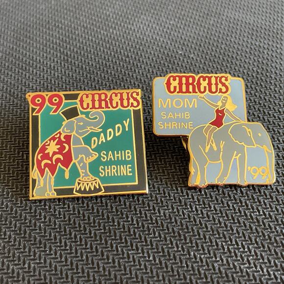 Sahib Shrine Circus Mom and Dad Pin 1999 Collectors Pins with Backs Great Cond. - Picture 1 of 6